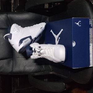 AIR JORDAN 6 RETRO 'Midnight Navy' 2022
